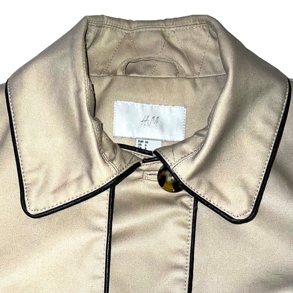 H&M size 6 tan w black trim & lining belted w back overlay button up trench coat - Picture 4 of 16